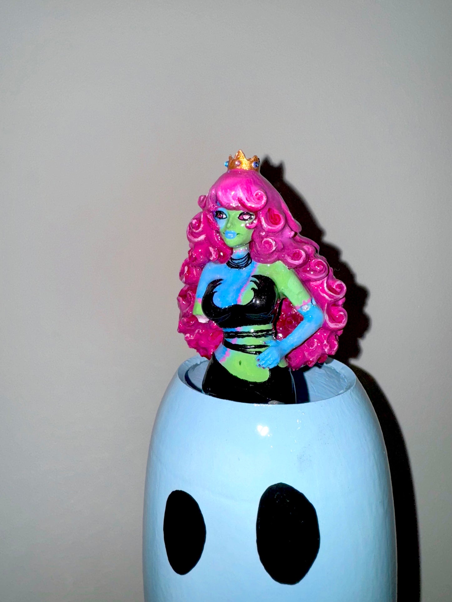 Ghoulie Doll Vase